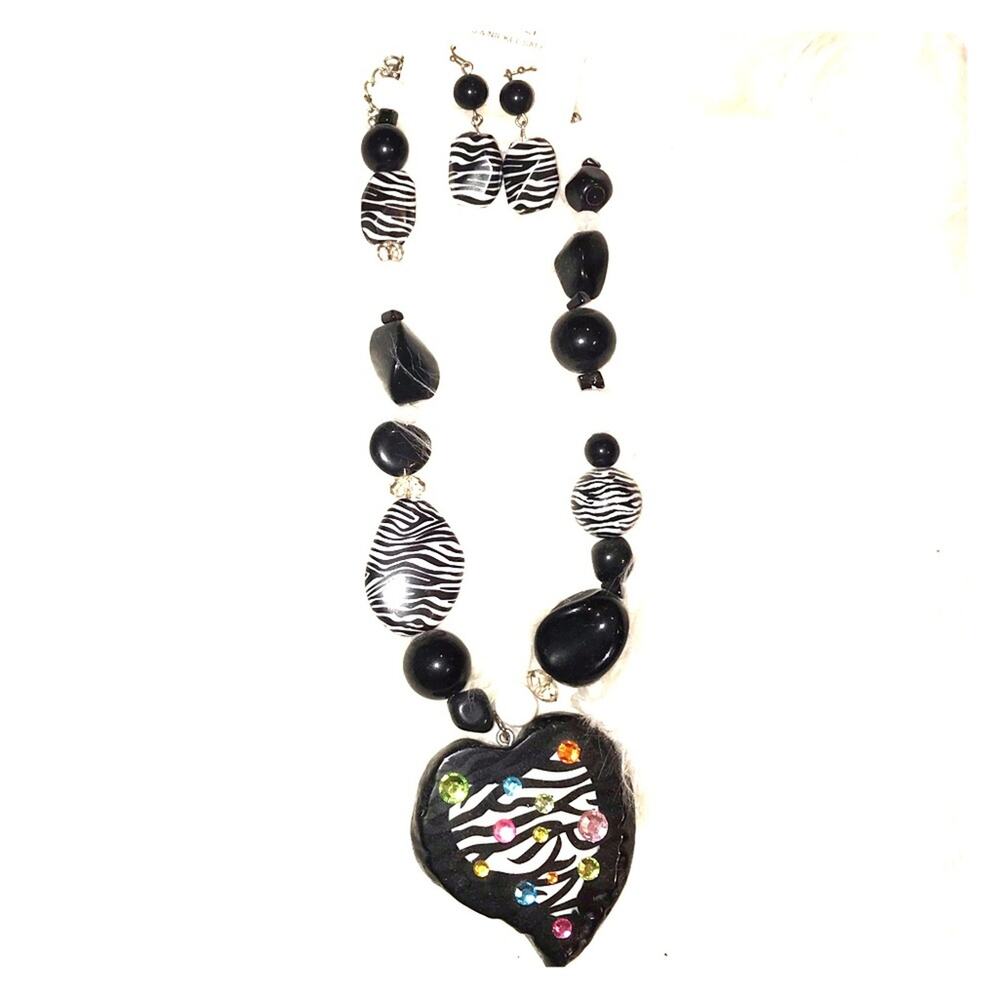 Zebra Print Statement Necklace‎ Set Rhinestone Heart Pendant NWT